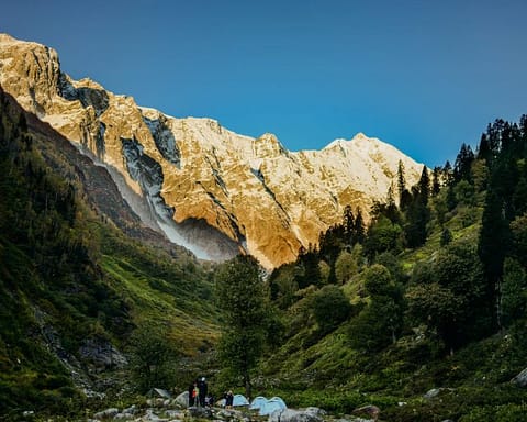 Best Himalayan Treks in October - Adventure Nation Blog