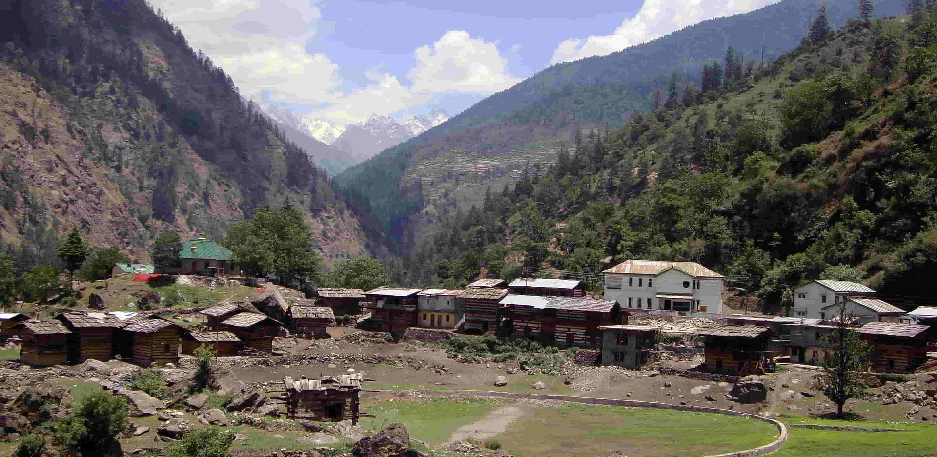 village_in_himalaya__pczwm har ki doon